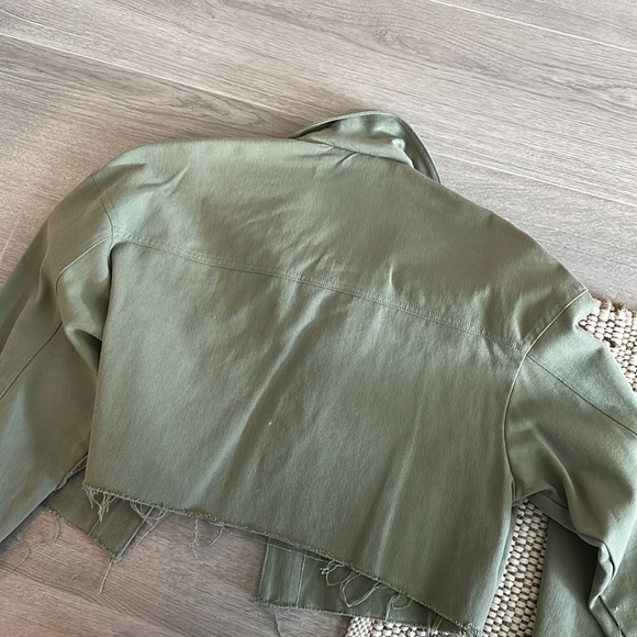 Utlility Jacket - Picture 4 of 4